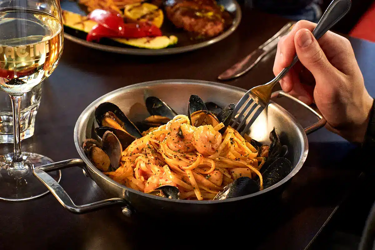 linguine-fruits-de-mer.webp Restaurant italien à Repentigny, Restaurant italien PACINI | Repentigny